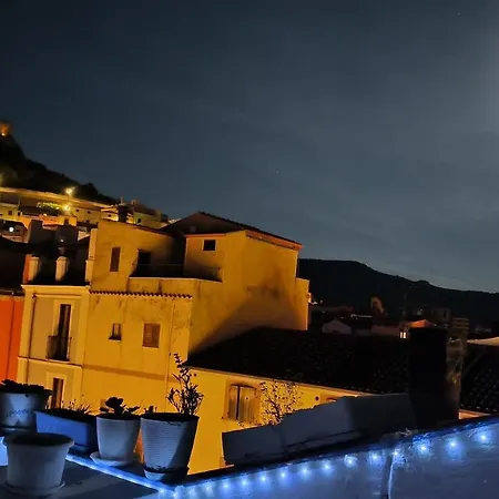 Casa Congiu Panzió Bosa